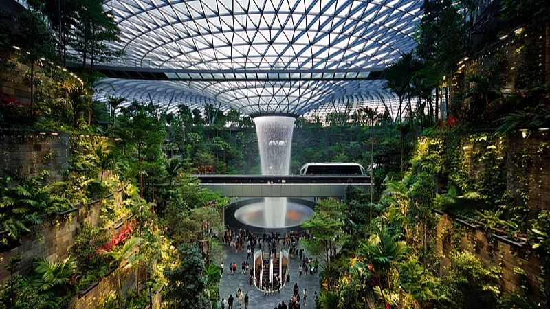 The Rain Vortex at Jewel Changi Airport, tags: group accenture launch - CC BY-SA